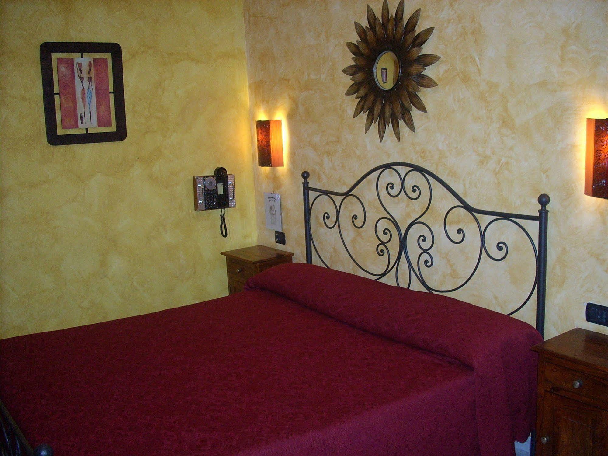 Viennese Due Hotel Rome Exterior photo