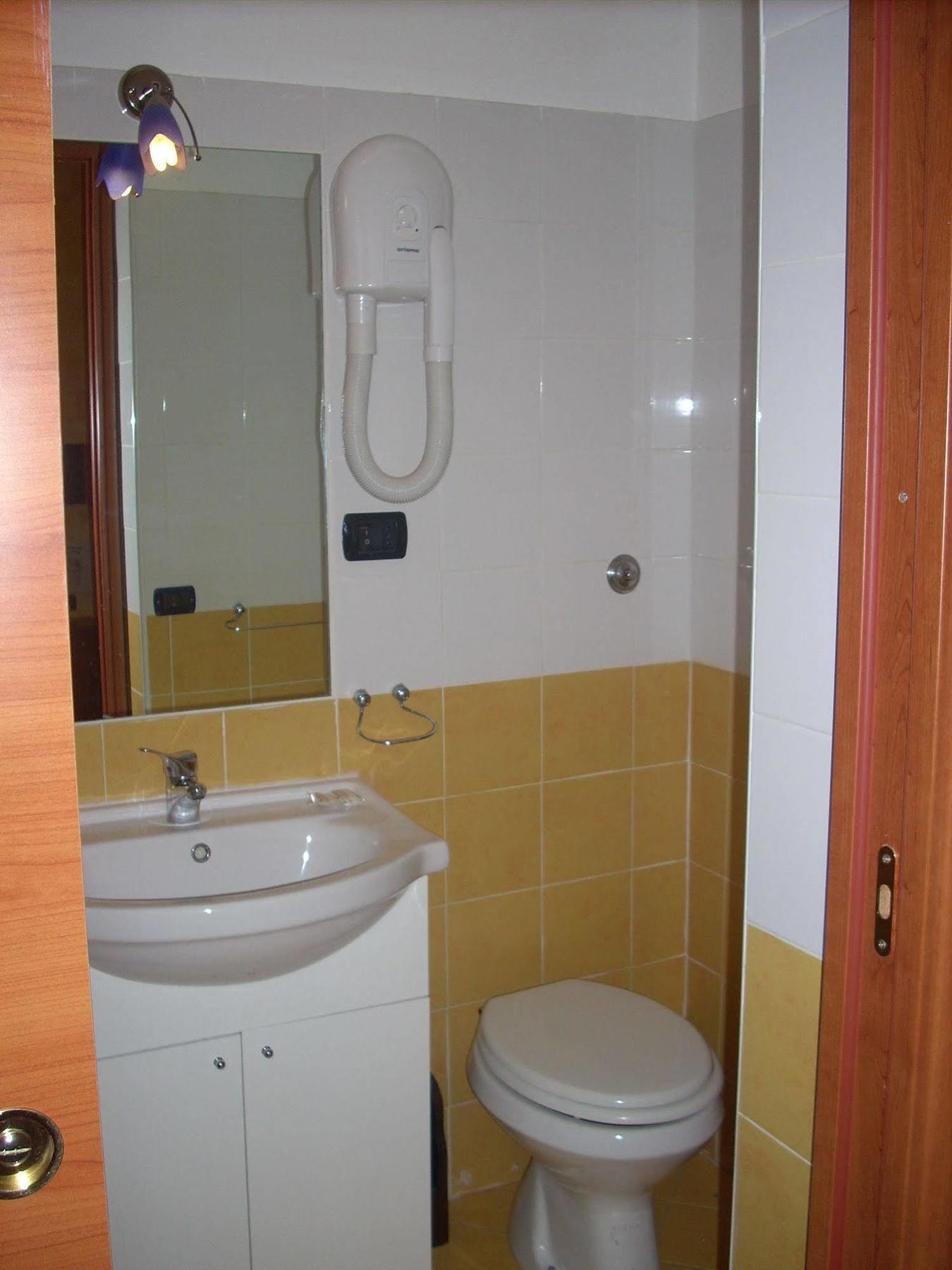 Viennese Due Hotel Rome Exterior photo